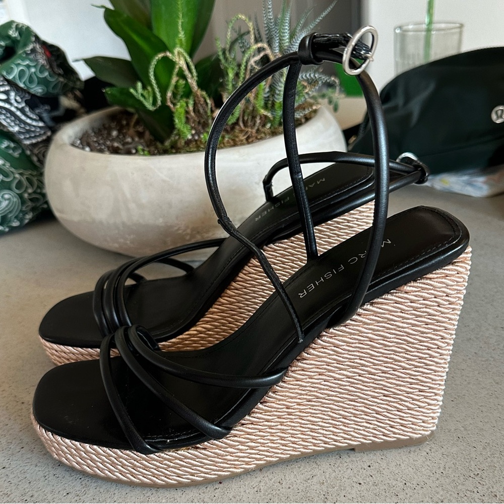 Marc Fisher Wedges